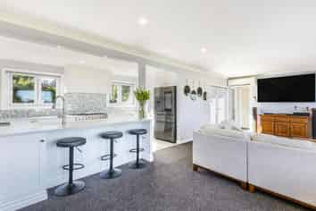 44 Rokino Road, Hilltop