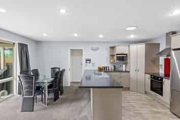 30A Moffett Street, ISLINGTON