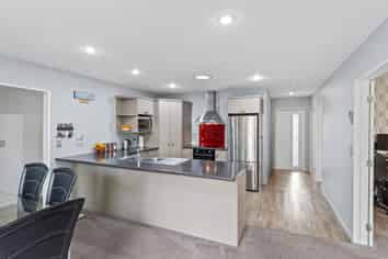 30A Moffett Street, ISLINGTON