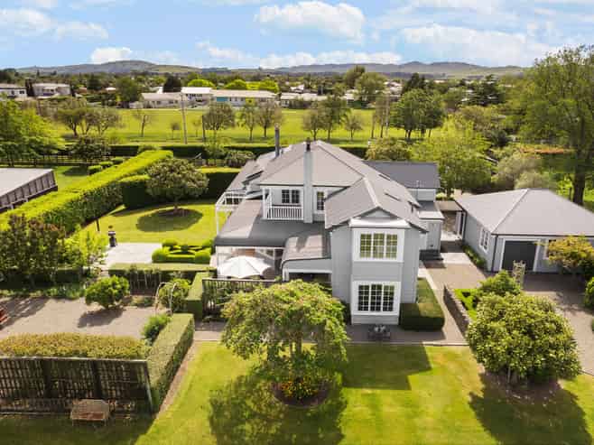 26 Grey Street, Martinborough