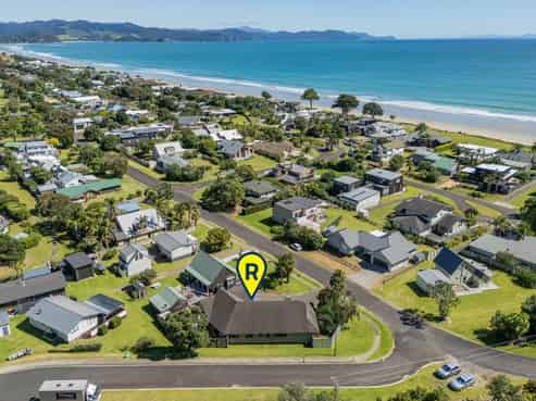 124 Goldfields Drive, Matarangi