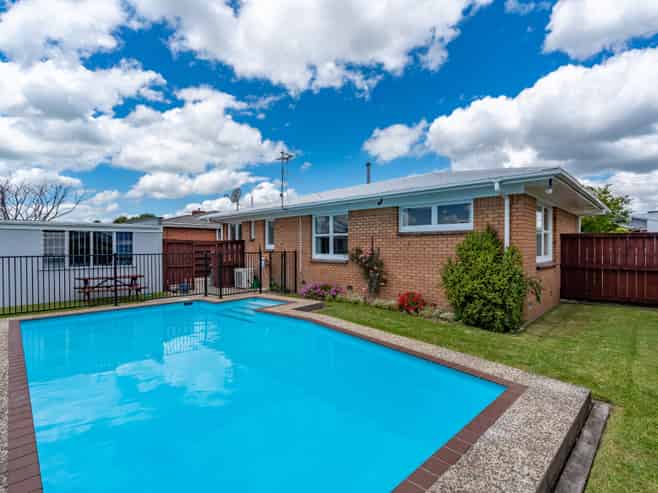 19 Laurence Street, Queenwood