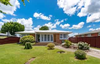 19 Laurence Street, Queenwood