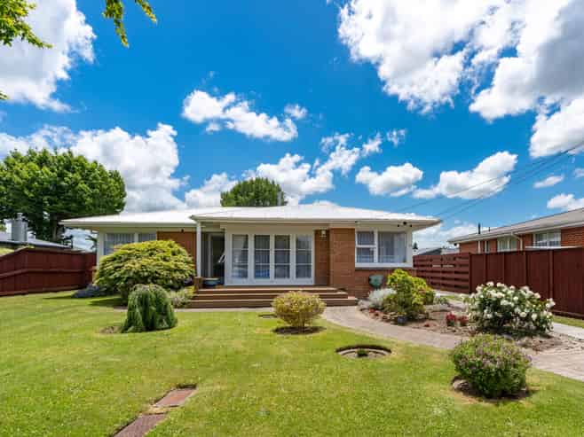 19 Laurence Street, Queenwood