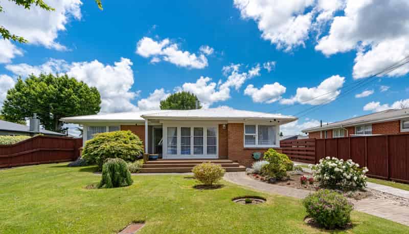 19 Laurence Street, Queenwood