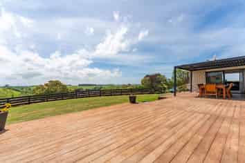 347 King Road, Rosewill