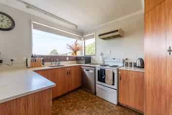 347 King Road, Rosewill