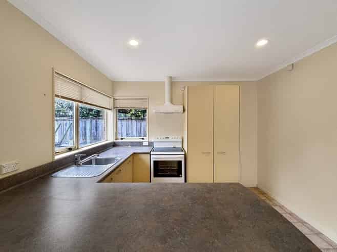 4/3 Byron Street , Miramar