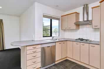 137 Kotuku Crescent, WOOLSTON