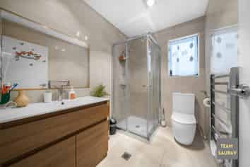 42 Kahui Parade, Karaka