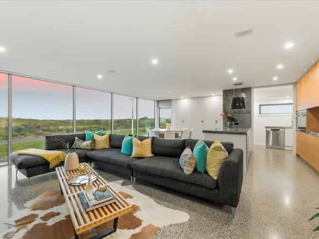 804 Papamoa Beach Road, Papamoa