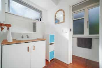 4B Hillsborough Rd, Hillsborough