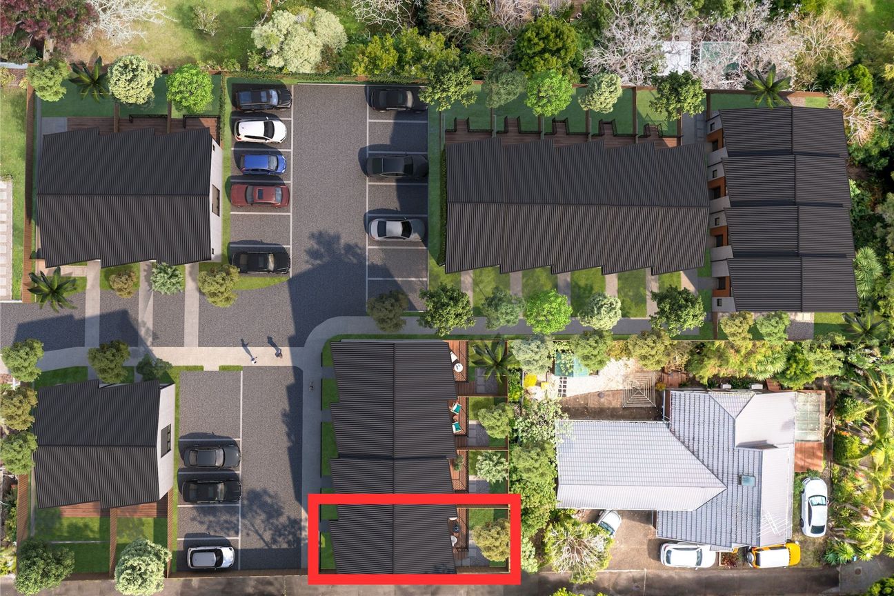 Brand New 2 bed 1.5 bath off street parking – další