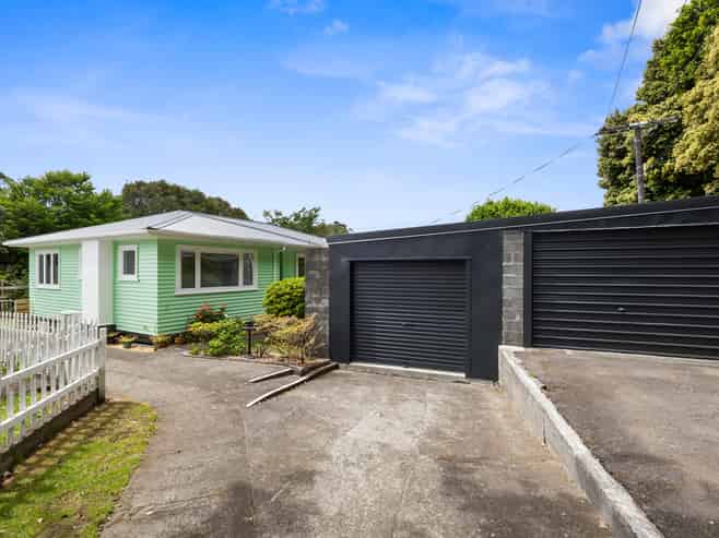 117H Seaview Road, Westown
