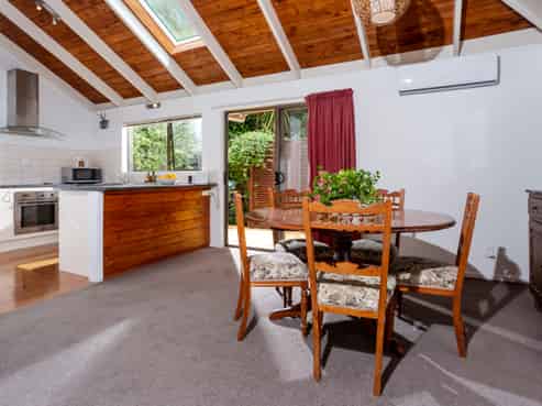 3/72 Lake Road, Northcote