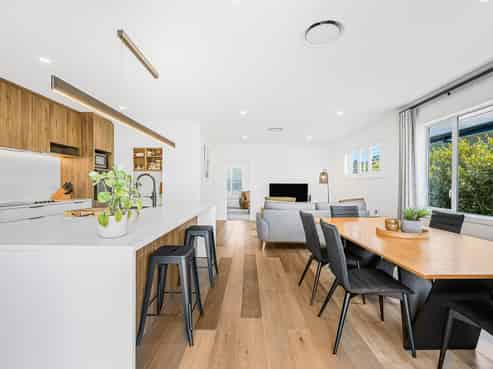 7 Houpuni Road, Milldale