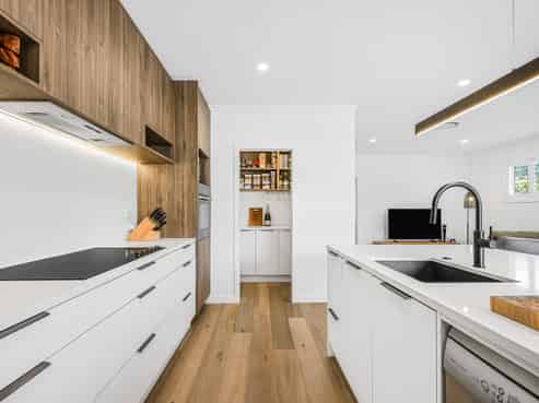 7 Houpuni Road, Milldale