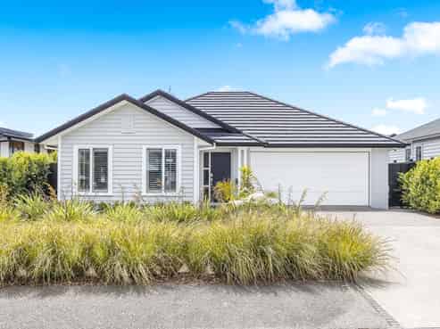 7 Houpuni Road, Milldale