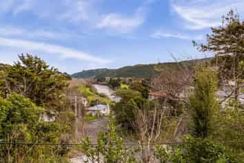 14 Manor Drive, Stokes Valley