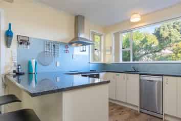 14 Manor Drive, Stokes Valley