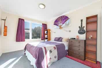 14 Manor Drive, Stokes Valley