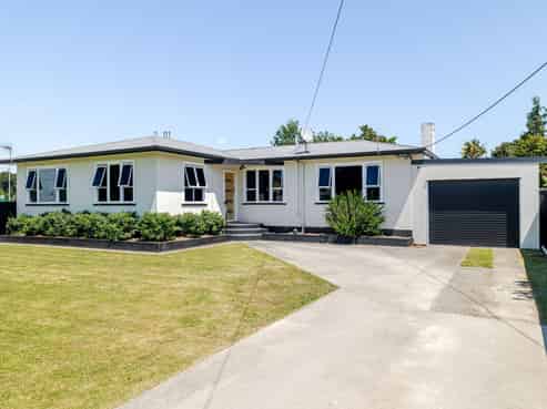 1 Halls Road, Pahiatua