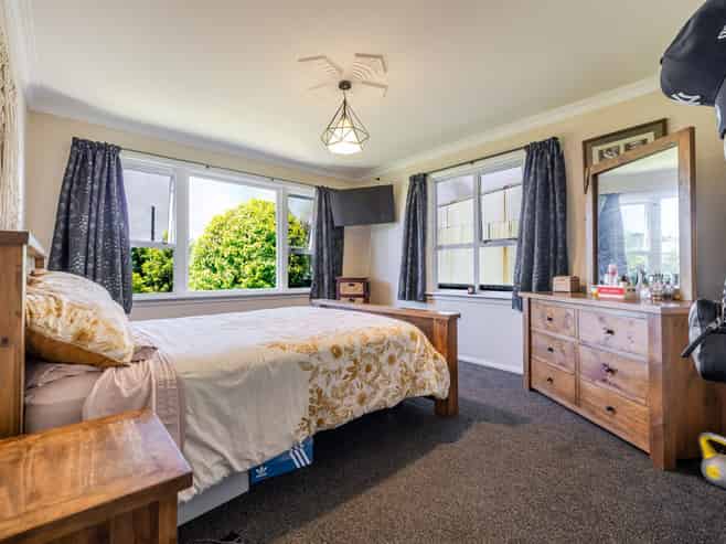 1 Halls Road, Pahiatua
