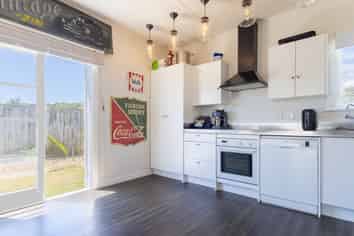 6 Kapiti Lane, OTAKI BEACH