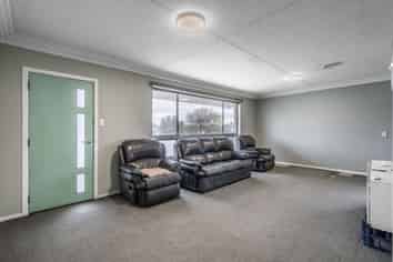 27 Argyle Street, Kew