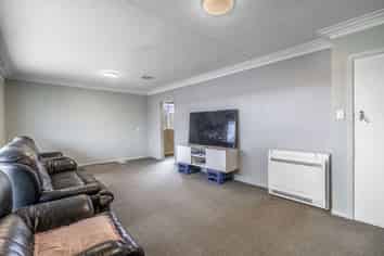 27 Argyle Street, Kew