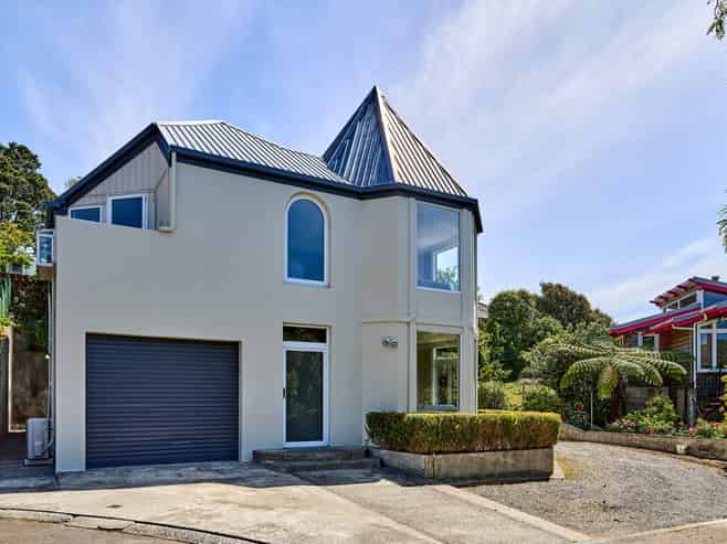 6 Bladon Terrace, Ngaio