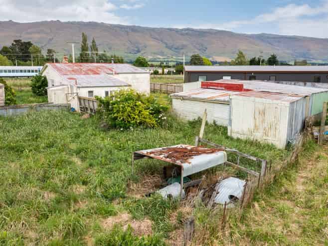 20 Clywd Street, Middlemarch