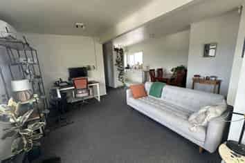 2/131 Williamson Avenue, Grey Lynn