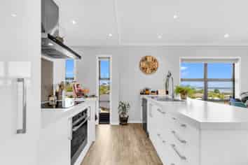 10 Glenbrae Street, Atawhai