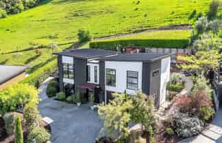 10 Glenbrae Street, Atawhai