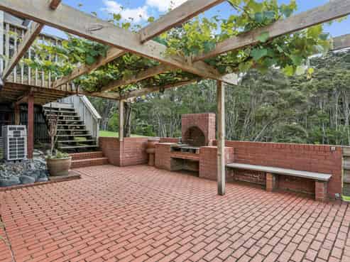 23-25 Mountain Road, Henderson Valley