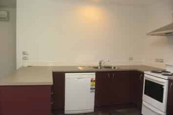 8 Hector Close, Kingston