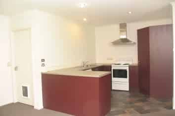 8 Hector Close, Kingston