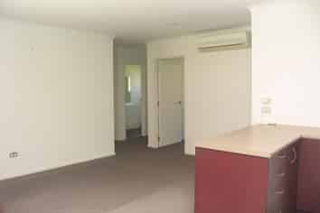 8 Hector Close, Kingston