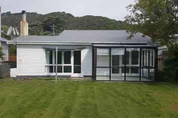 34 Tuatoru Street, Eastbourne