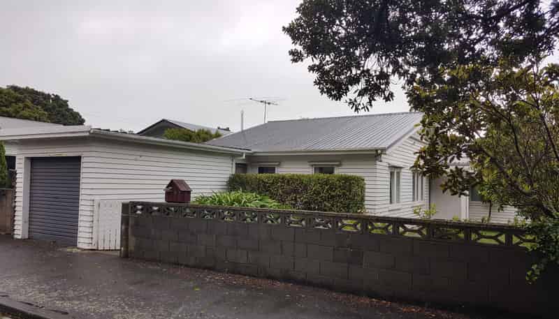34 Tuatoru Street, Eastbourne