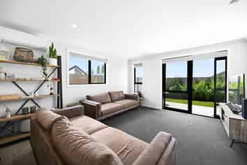 53 Waruhia Crescent, Rototuna North