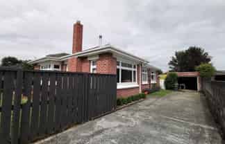 68 Lees Street, Gladstone