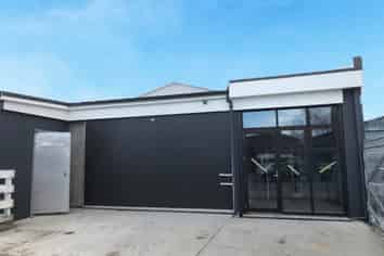 Functional Sydenham workshop & office 