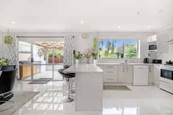 15 Downes Avenue, Springvale