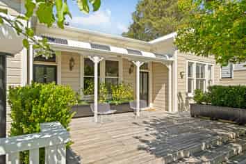 141 Main Street, Greytown