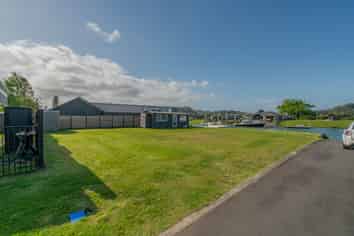 147B South Highway West, Whitianga