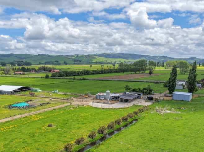 376 State Highway 25, Waitakaruru