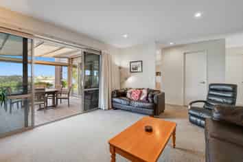 6 Portland Park Road, Millwater