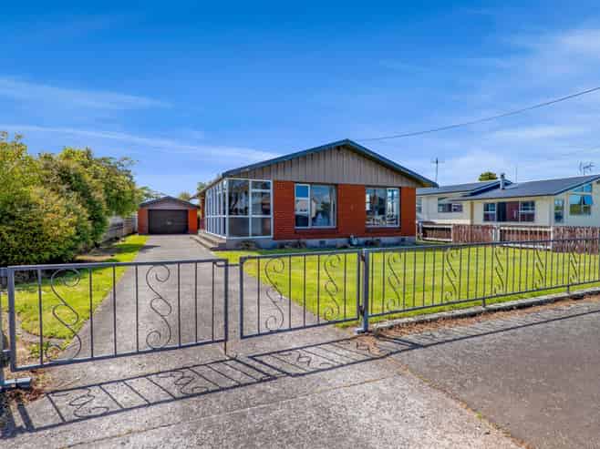 10 York Street, Eltham